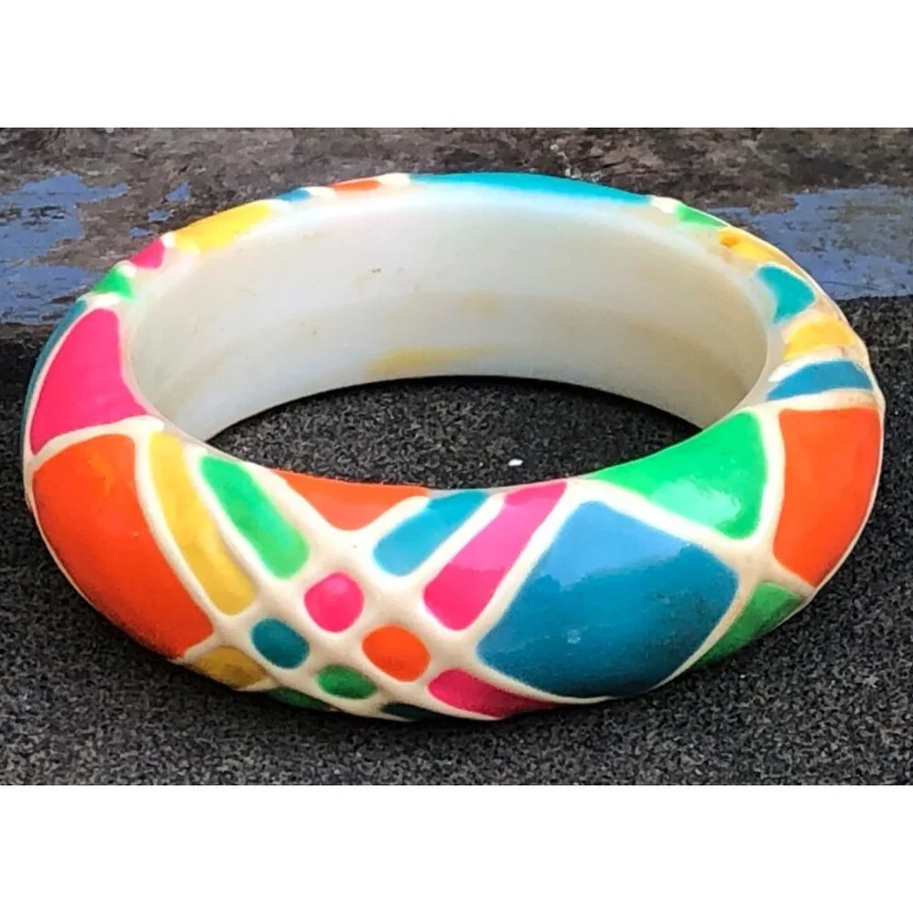 Chunky Domed 1980s Multicolor Neon Plaid Lucite Bangle Bracelet Glows in UV - Picture 1 of 7
